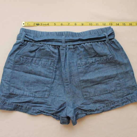 Forever 21 chambray denim shorts - Picture 3 of 4